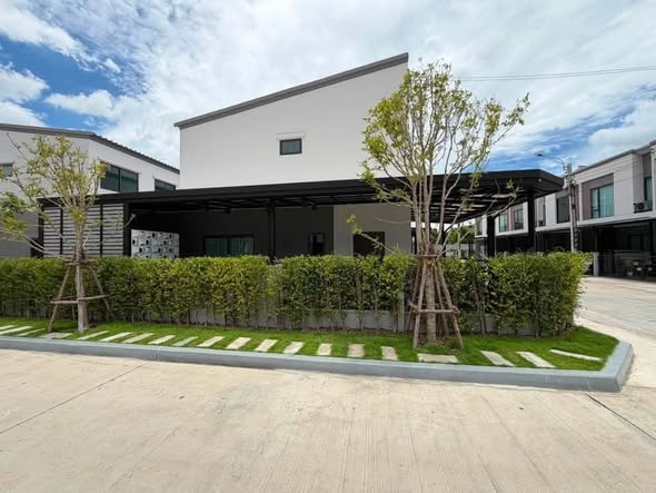 พลีโน่ สุขุมวิท-บางนา 3 Pleno Sukhumvit-Bangna 3