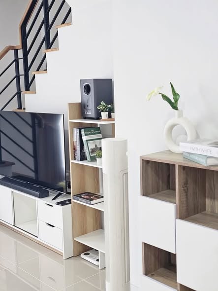 living room and room interior of พลีโน่ สุขุมวิท-บางนา 3 Pleno Sukhumvit-Bangna 3