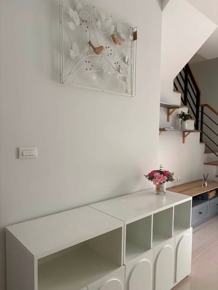 living room and room interior of พลีโน่ สุขุมวิท-บางนา 3 Pleno Sukhumvit-Bangna 3