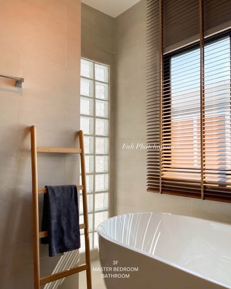 bathroom of ชิเซน พัฒนาการ 32 (Shizen Phatthanakan 32)
