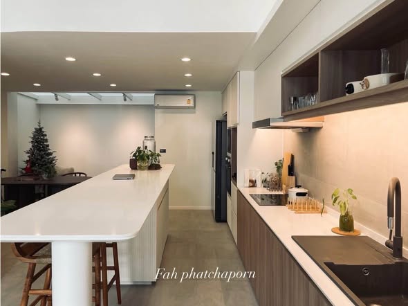 bathroom and kitchen of ชิเซน พัฒนาการ 32 (Shizen Phatthanakan 32)