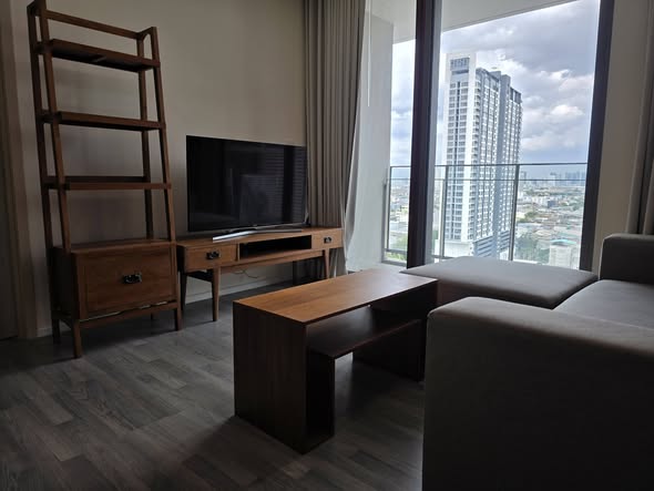 living room of 333 Riverside