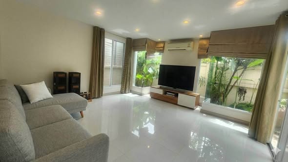 bedroom and living room of สุขุมวิท 49