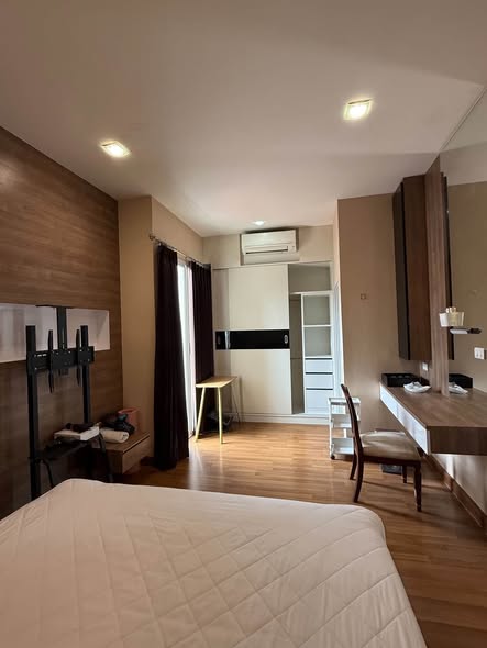 bedroom of โกลเด้น ทาวน์ วัชรพล สุขาภิบาล5