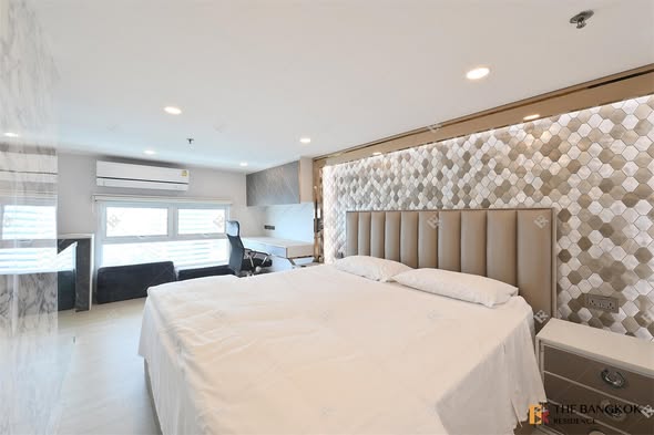 bedroom of 59 Heritage