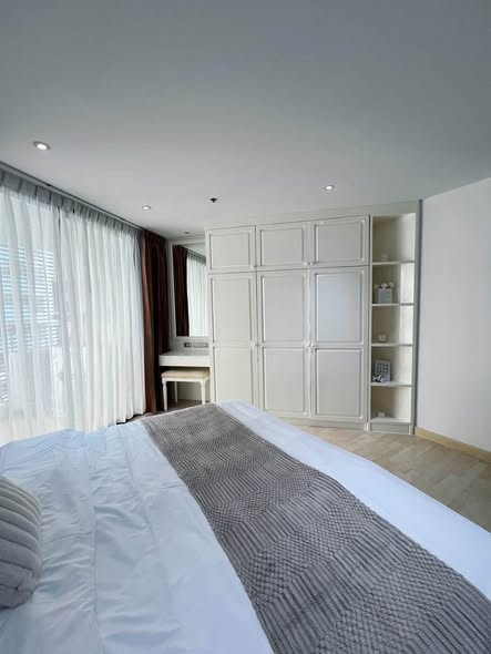 bedroom and room interior of 59 Heritage