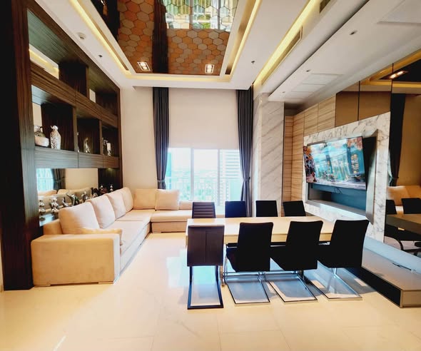 living room of 59 Heritage