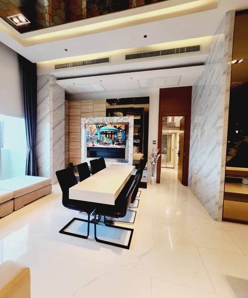 living room of 59 Heritage