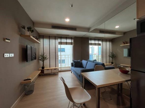 living room of 59 Heritage