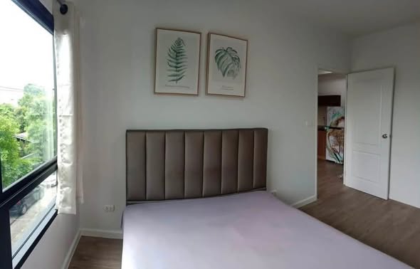bedroom of 624 Condolette