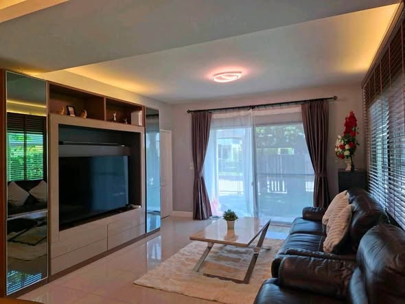 living room and room interior of มัณฑนา บางนา กม 7