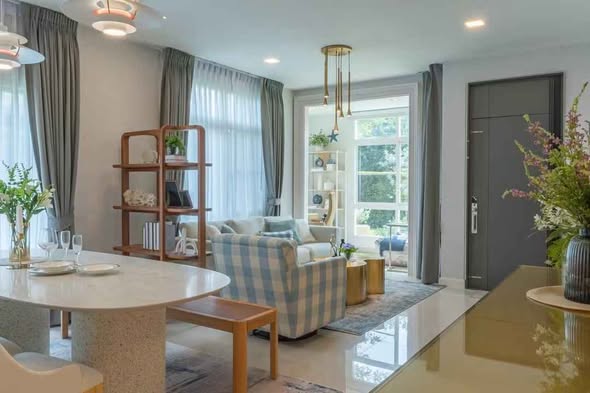 living room and room interior of มัณฑนา บางนา กม 7