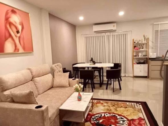 bedroom and living room of บ้านลุมพินี ทาวน์เพลส สุขุมวิท – ศรีนครินทร์ Lumpini Townplace Sukhumvit – Srinakarin