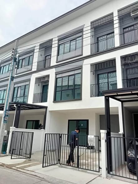 บ้านลุมพินี ทาวน์เพลส สุขุมวิท – ศรีนครินทร์ Lumpini Townplace Sukhumvit – Srinakarin