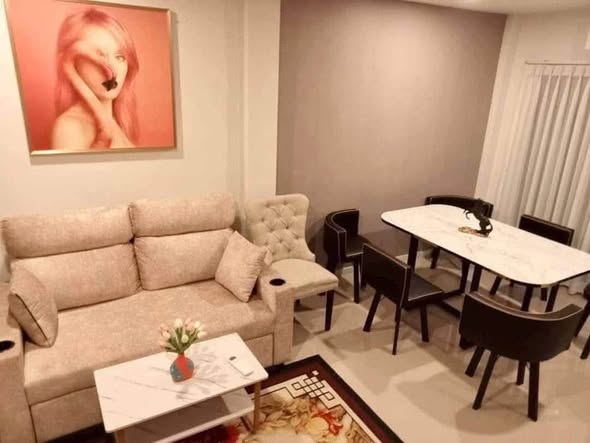 living room and room interior of บ้านลุมพินี ทาวน์เพลส สุขุมวิท – ศรีนครินทร์ Lumpini Townplace Sukhumvit – Srinakarin