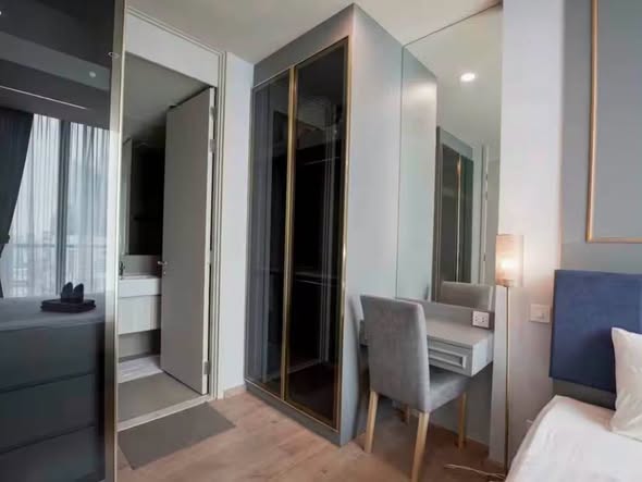bedroom and room interior of โนเบิล รีโคล – Noble Recole