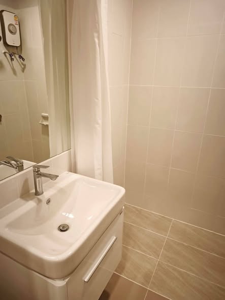 bathroom of ไอเฮ้าท์คอนโดพระราม9-เอกมัย(ตึกA)