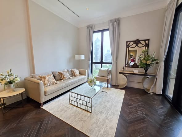 living room and bedroom of 98 Wireless