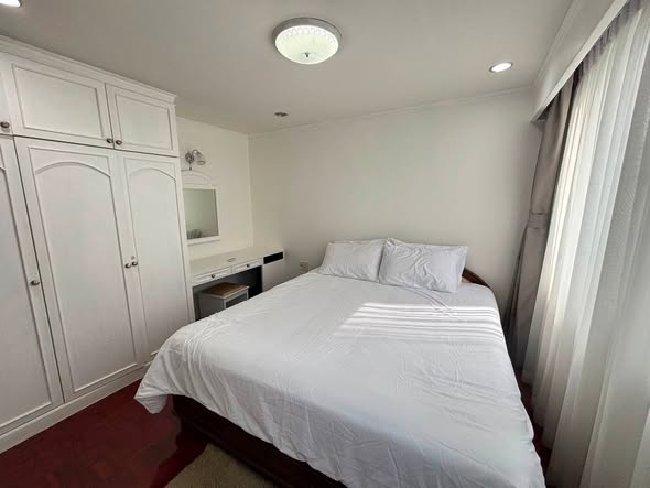 bedroom of Acadamia Grand Tower
