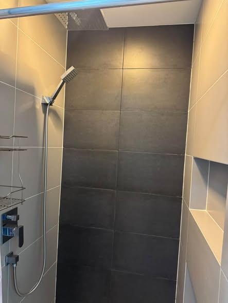 bathroom of AEQUA Residence Sukhumvit 49 dad no3