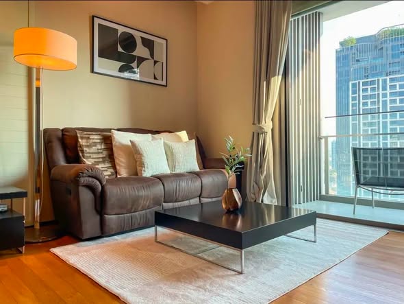living room of AEQUA Residence Sukhumvit 49 dad no3