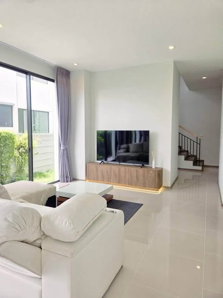 living room and room interior of AERIE ศรีนครินทร์ กรุงเทพกรีฑา