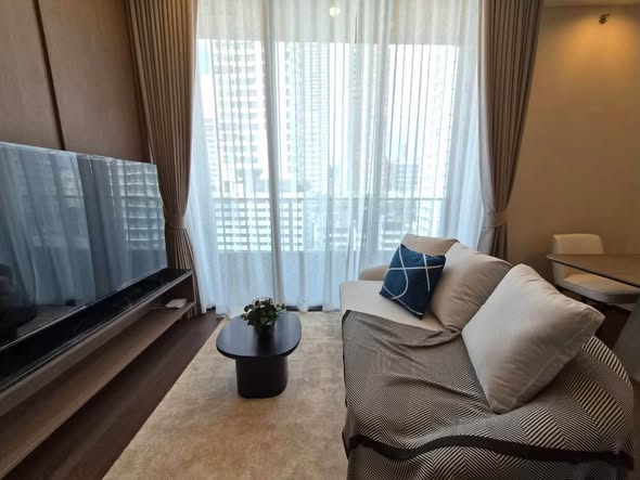 bedroom and living room of AESTIQ Thonglor