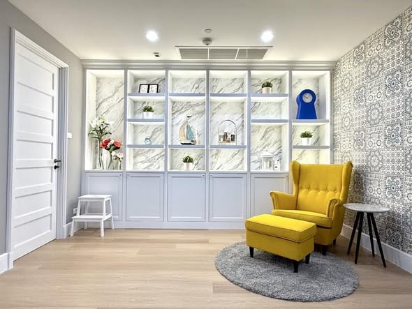 living room and room interior of Aguston Sukhumvit 22