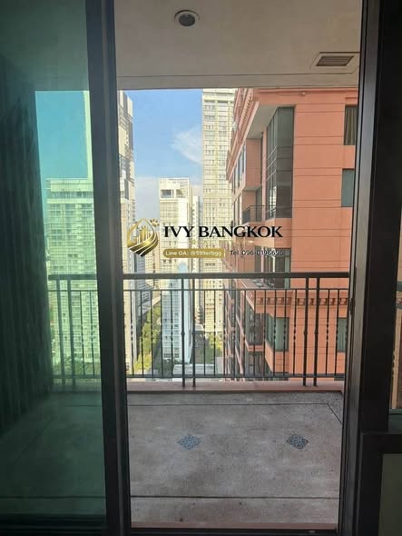 room interior of Aguston Sukhumvit 22
