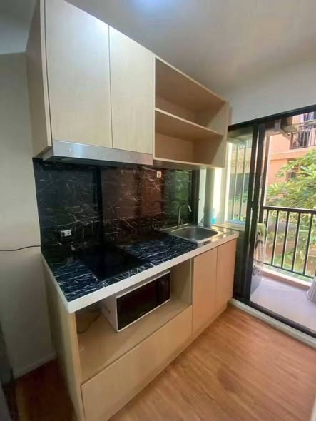 kitchen of ALIVE SUKHUMVIT 76
