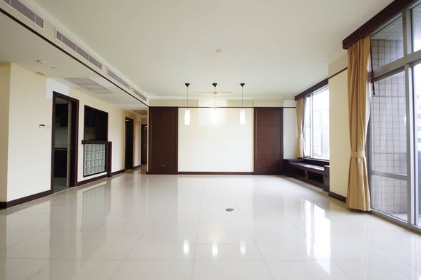 All Seasons Mansion