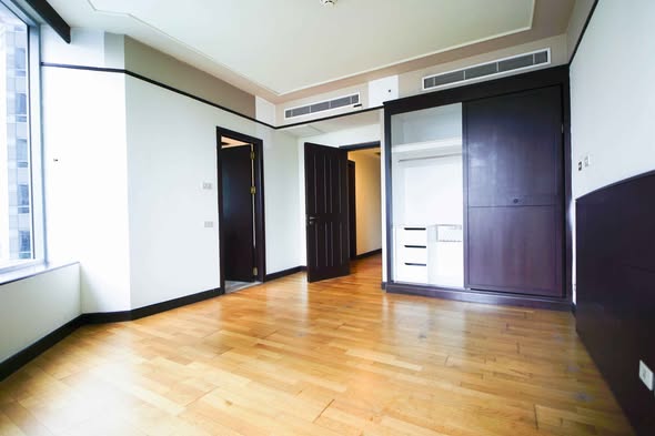 room interior of All Seasons Mansion