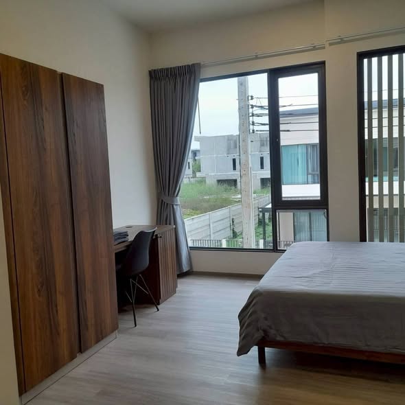 bedroom and room interior of Altitude Kraf Bangna