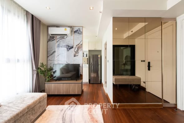 bedroom and room interior of Altitude Symphony