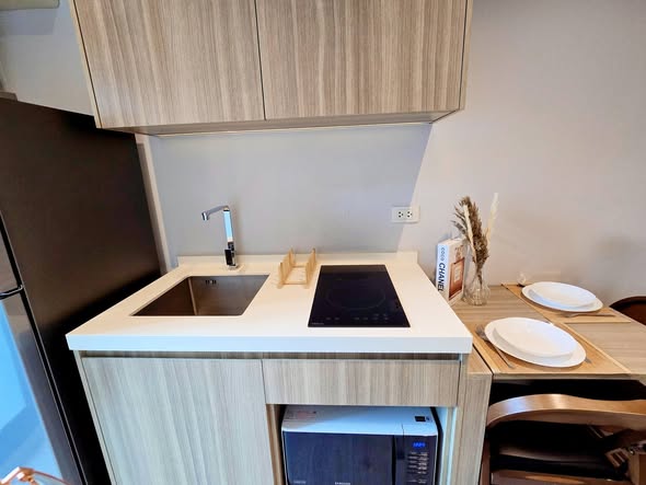 kitchen of Altitude Unicorn Sathorn