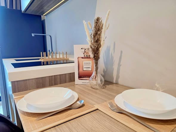 room interior and bathroom of Altitude Unicorn Sathorn