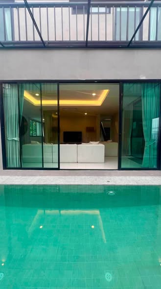 pool and room interior of Ananda