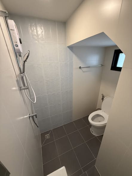bathroom of Anasiri Ramkhamhaeng