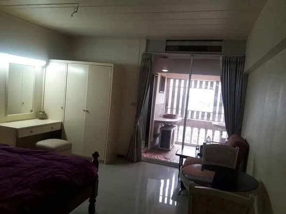 bedroom of Angket Condominium
