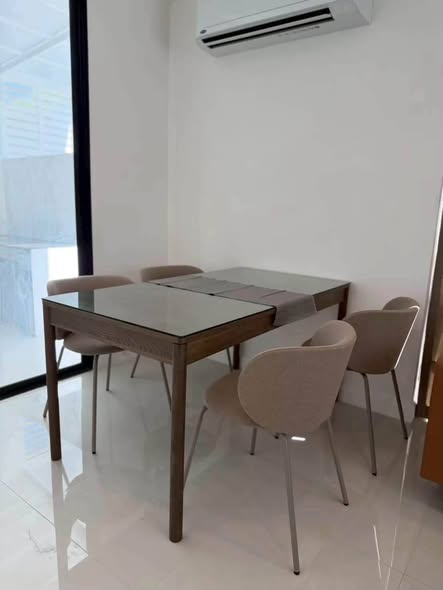 room interior of Areeya Mandarina Sukhumvit 77