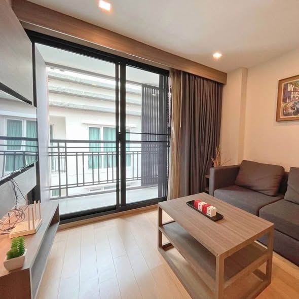 bedroom of art @ Thong Lo