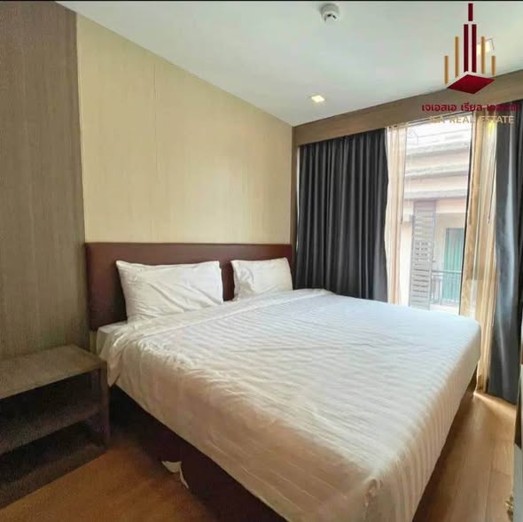 bedroom of art @ Thong Lo