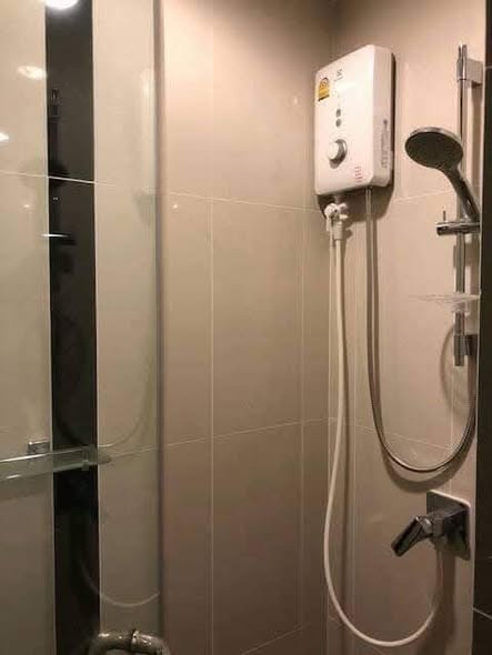 bathroom of Artemis Sukhumvit 77