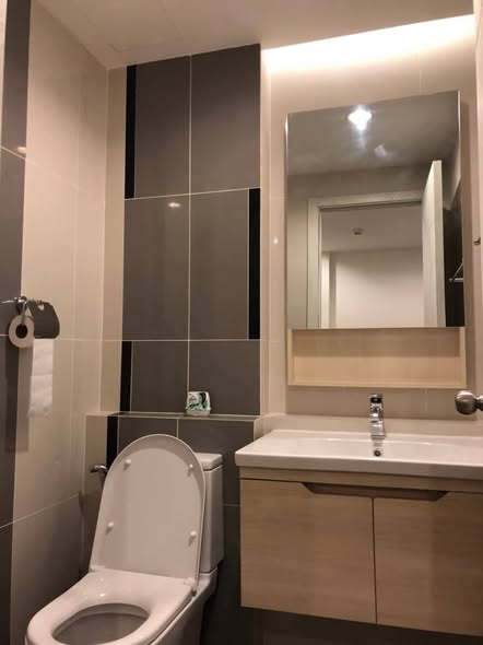 bathroom of Artemis Sukhumvit 77