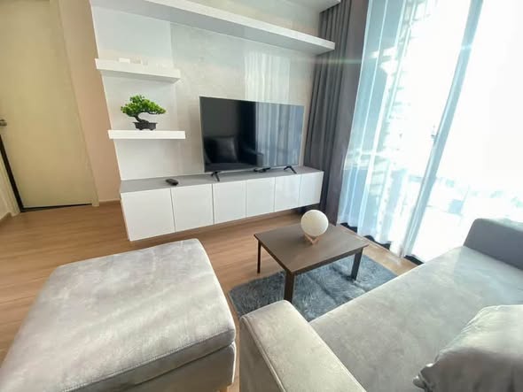bedroom and living room of Artemis Sukhumvit 77