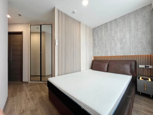 bedroom and room interior of Artisan Ratchada