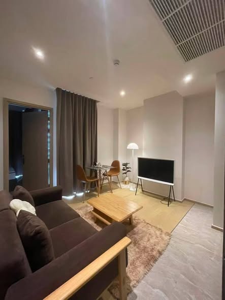 bedroom and living room of ASHTON Asoke – Rama 9