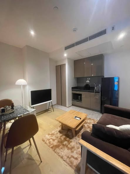 bedroom and living room of ASHTON Asoke – Rama 9