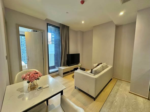 living room and room interior of ASHTON Asoke – Rama 9