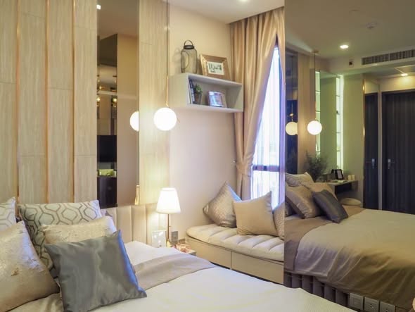 bedroom of Ashton Asoke